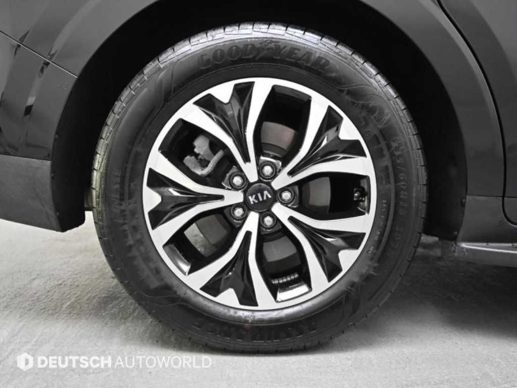 KIA Carnival - Vista 5