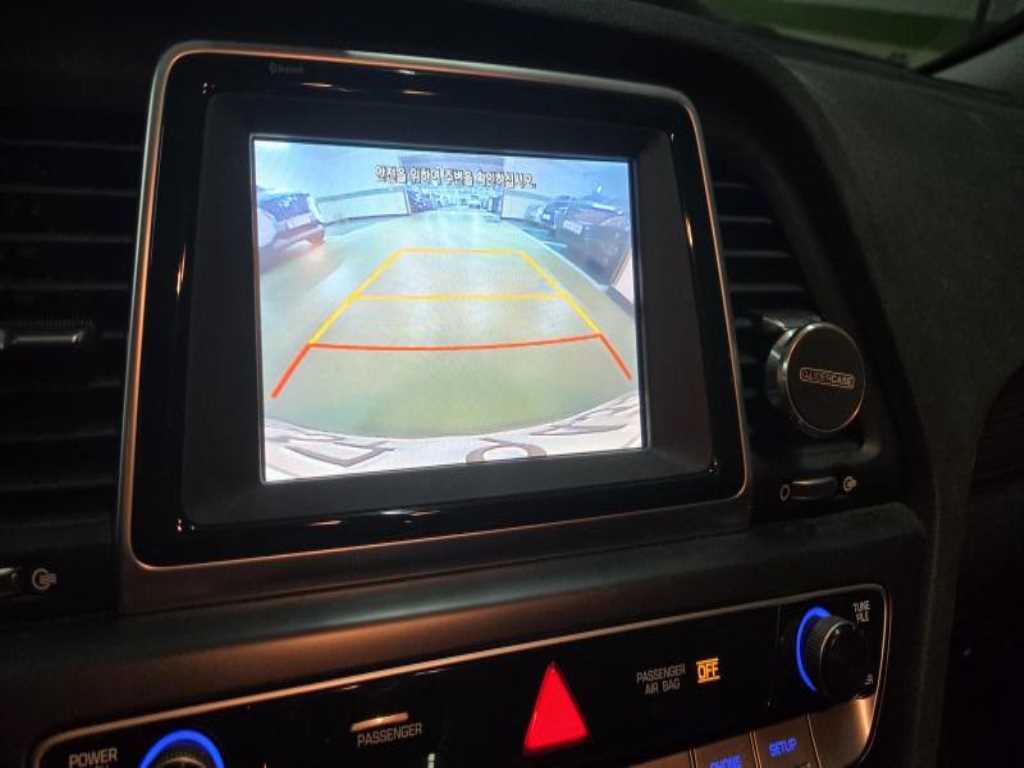 HYUNDAI Sonata - Vista 6