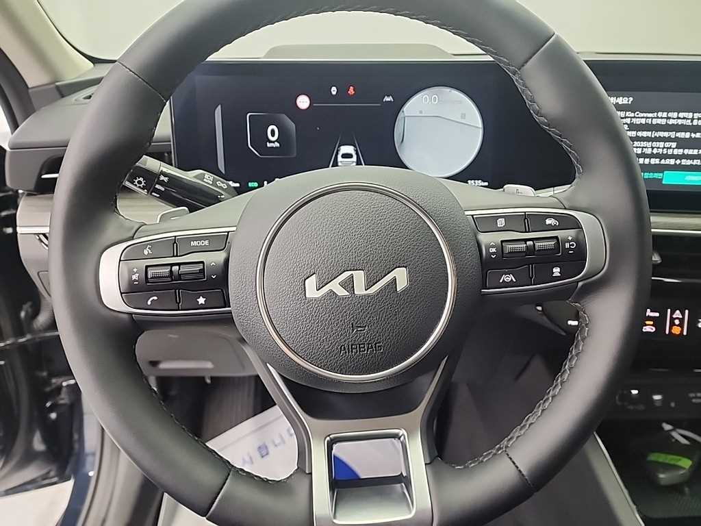KIA K5 - Vista 9
