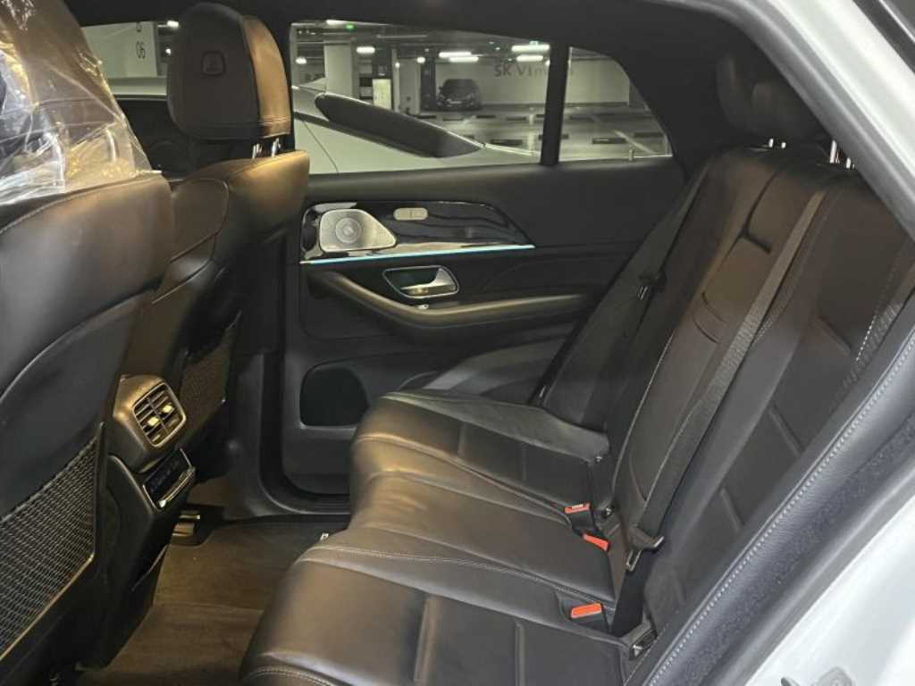 Mercedes Benz GLE Class - Vista 9