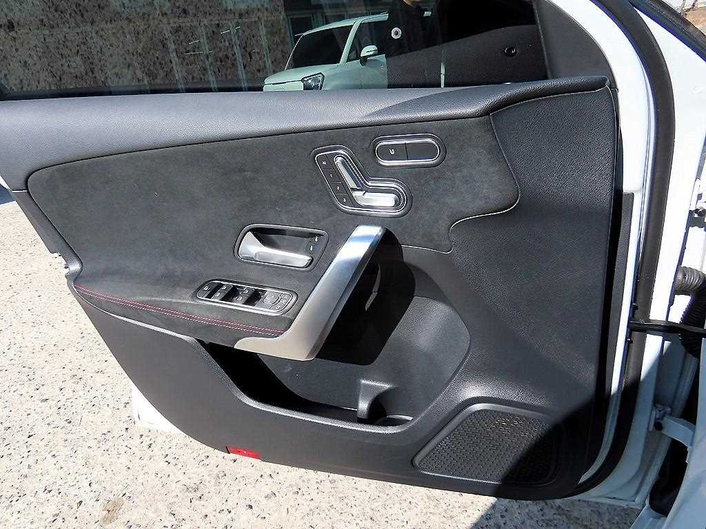 Mercedes Benz A Class - Vista 11