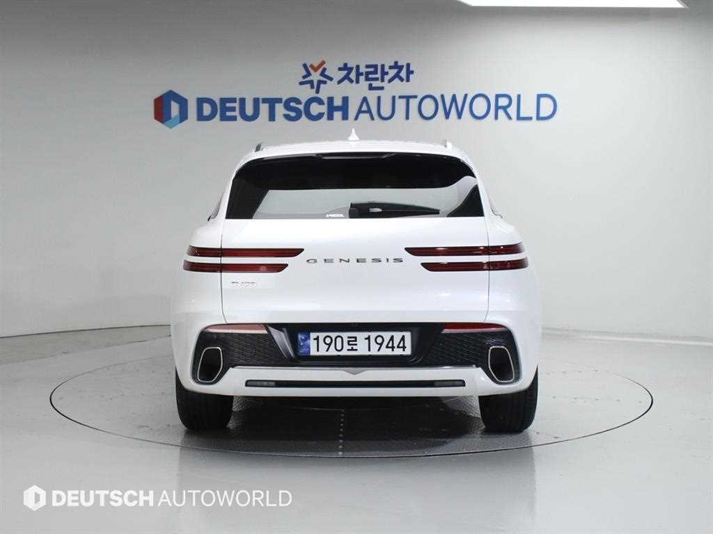 Genesis GV70 - Vista 4