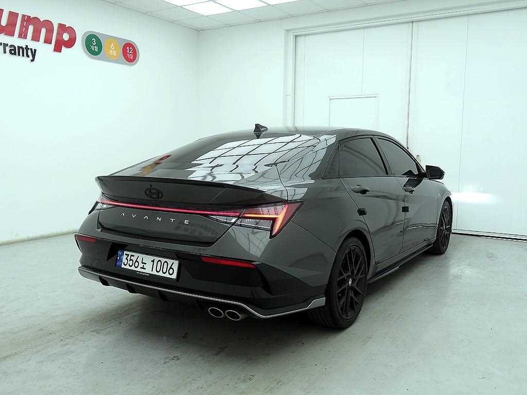 HYUNDAI Avante - Vista 4