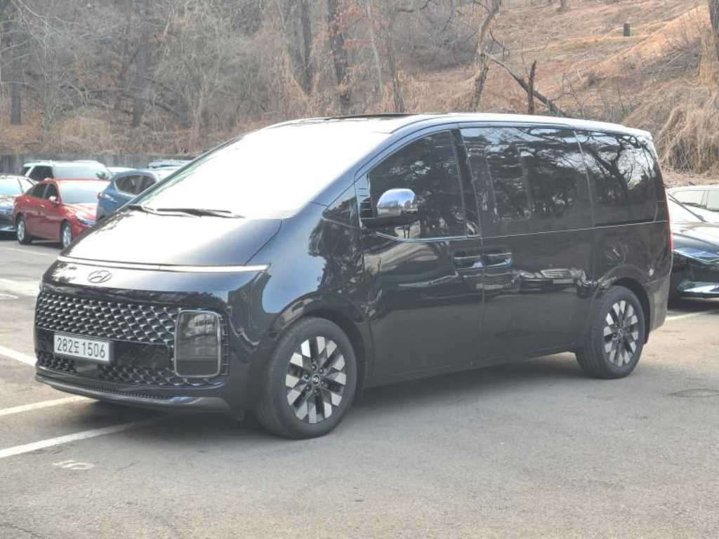 HYUNDAI Staria - Vista 5