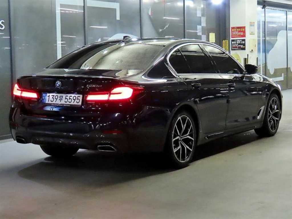 BMW 5 Series - Vista 4