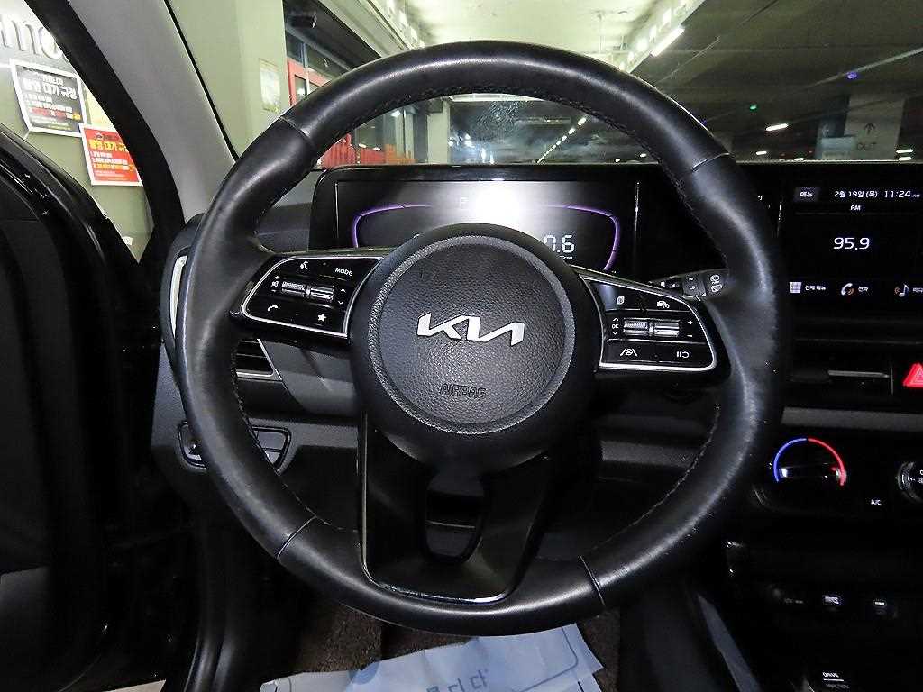 KIA Seltos - Vista 8