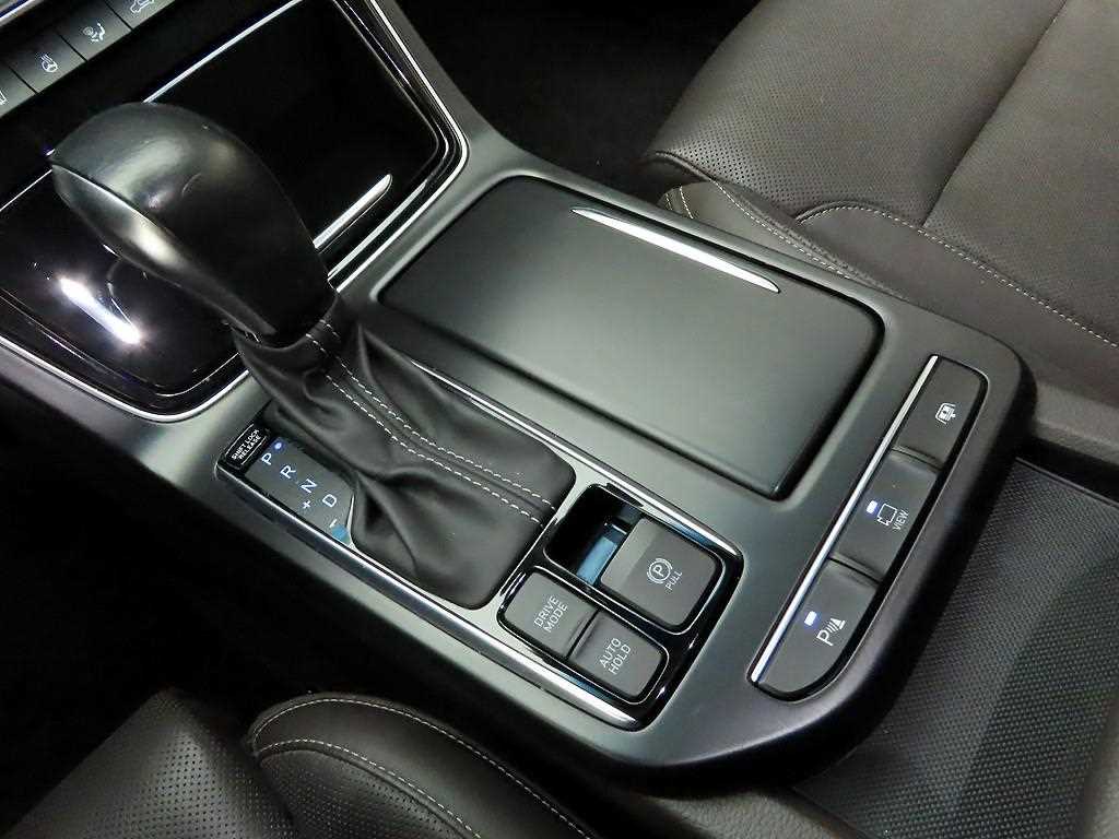 HYUNDAI Grandeur - Vista 11