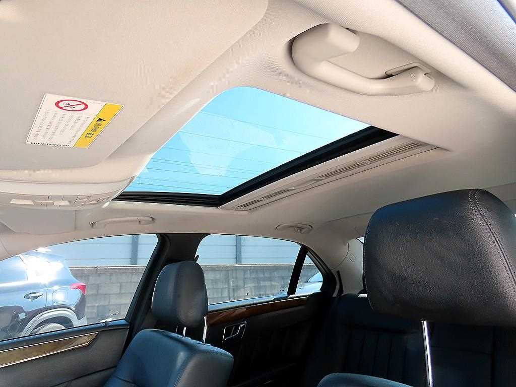 Mercedes Benz E class 2011 Plateado - Importación desde Corea - HF Imports Iquique - Foto 18