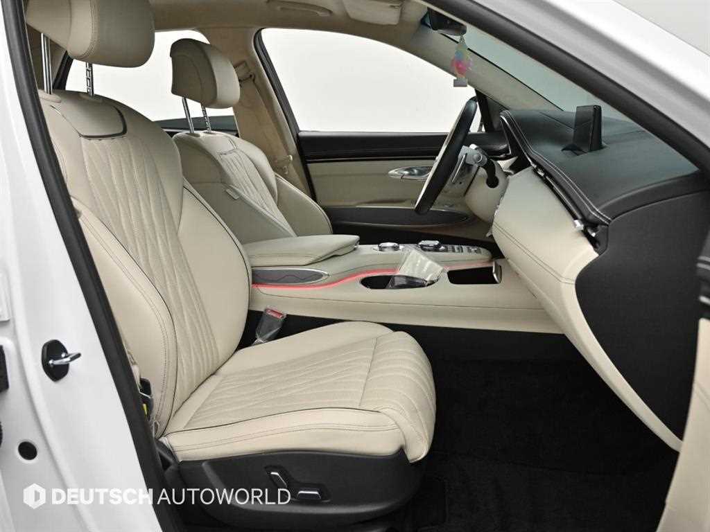 Genesis GV70 - Vista 10