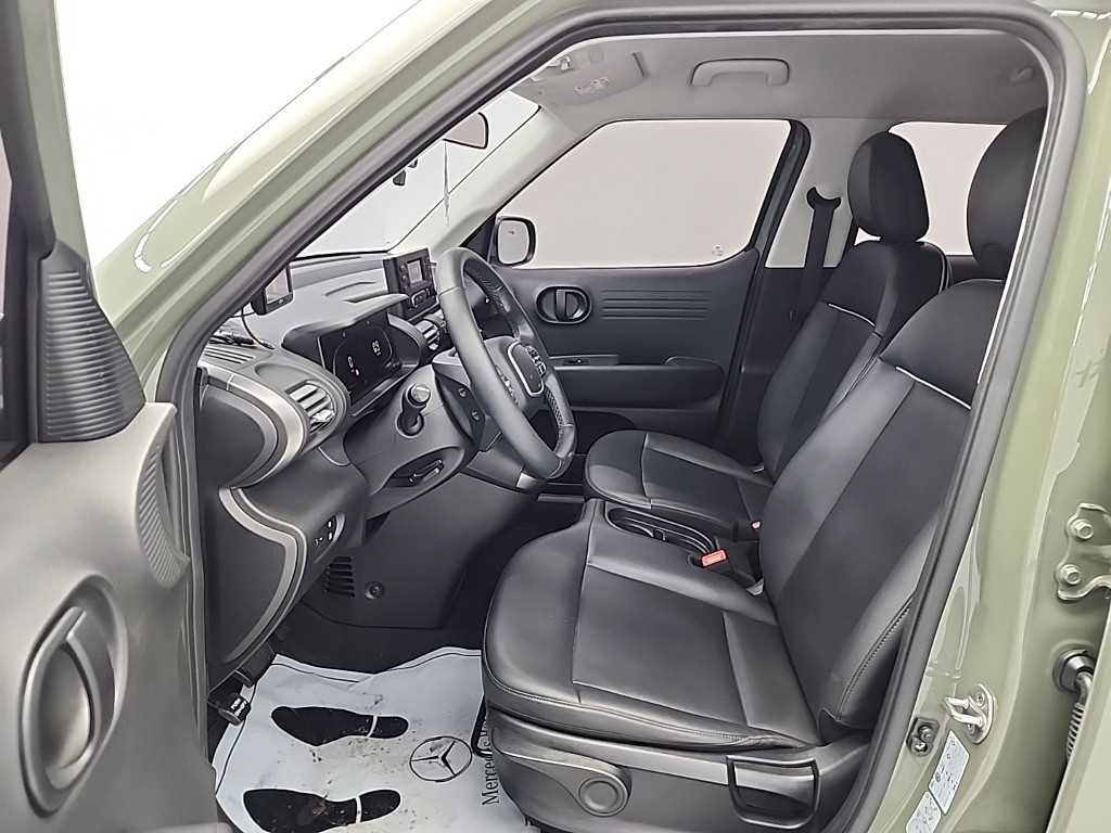 HYUNDAI Casper - Vista 11