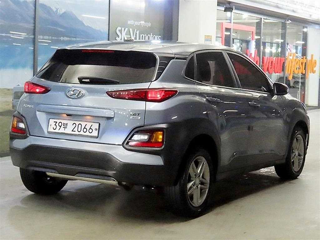 HYUNDAI Kona - Vista 4