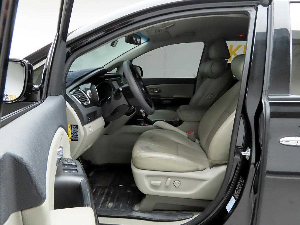 KIA Carnival 2019 - Importación desde Corea - HF Imports Iquique - Foto 13