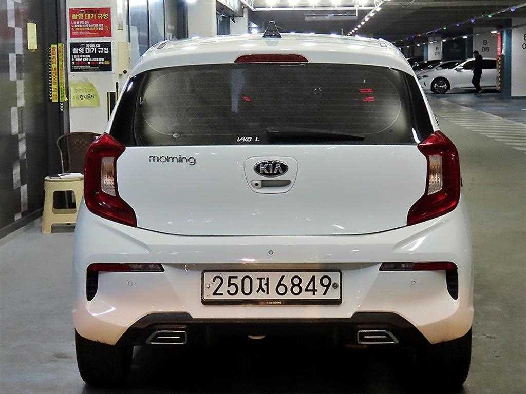 KIA Morning - Vista 5