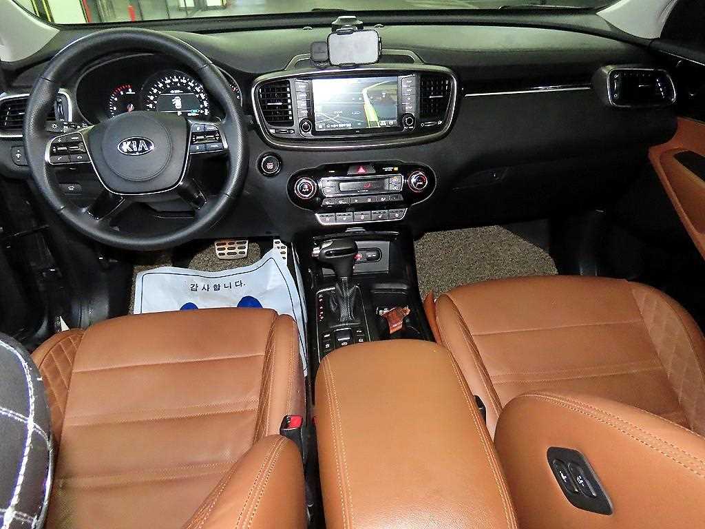 KIA Sorento - Vista 10