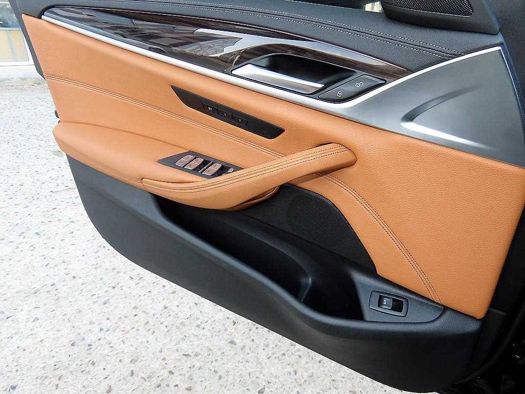 BMW 5 Series - Vista 12