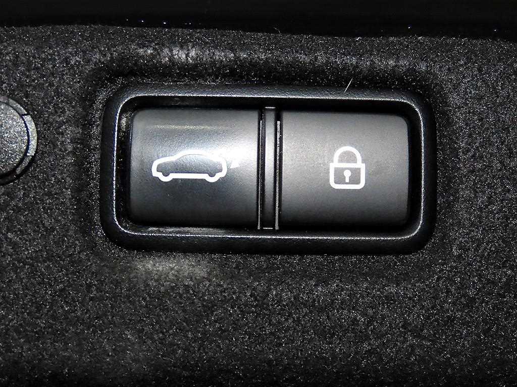 KIA K7 2017 Negro - Importación desde Corea - HF Imports Iquique - Foto 16