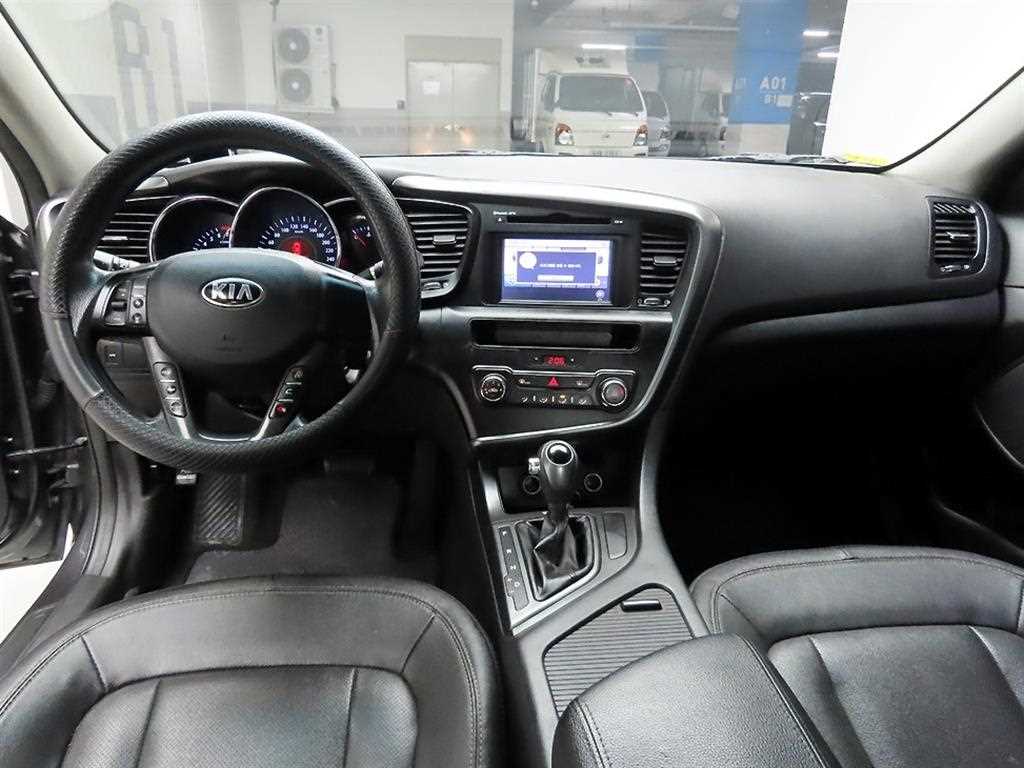 KIA K5 - Vista 7