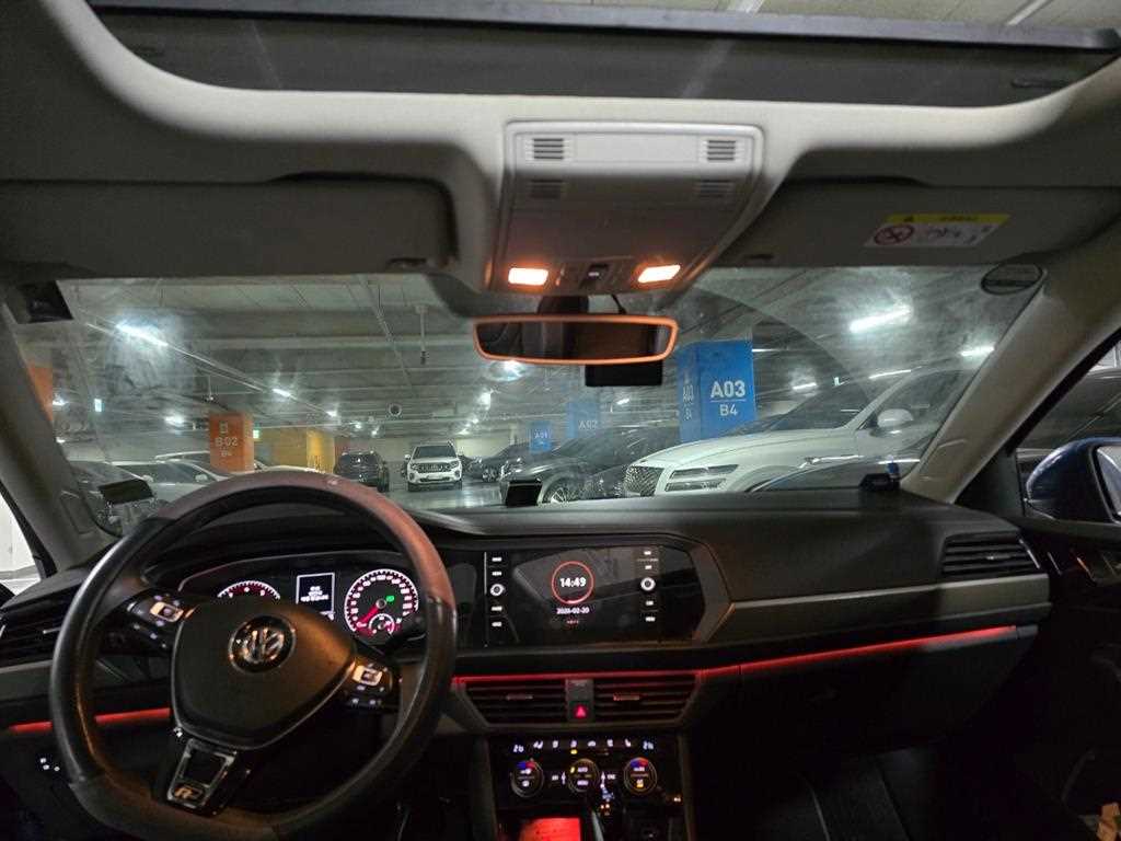 Volkswagen Jetta - Vista 5