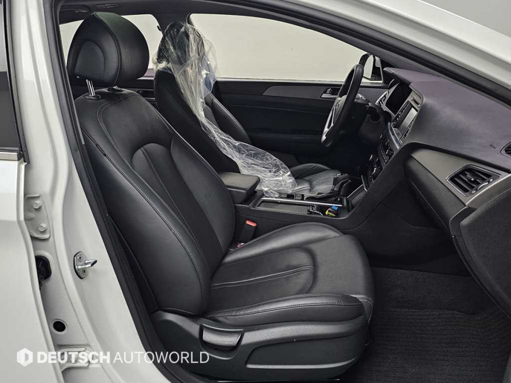 HYUNDAI Sonata - Vista 10