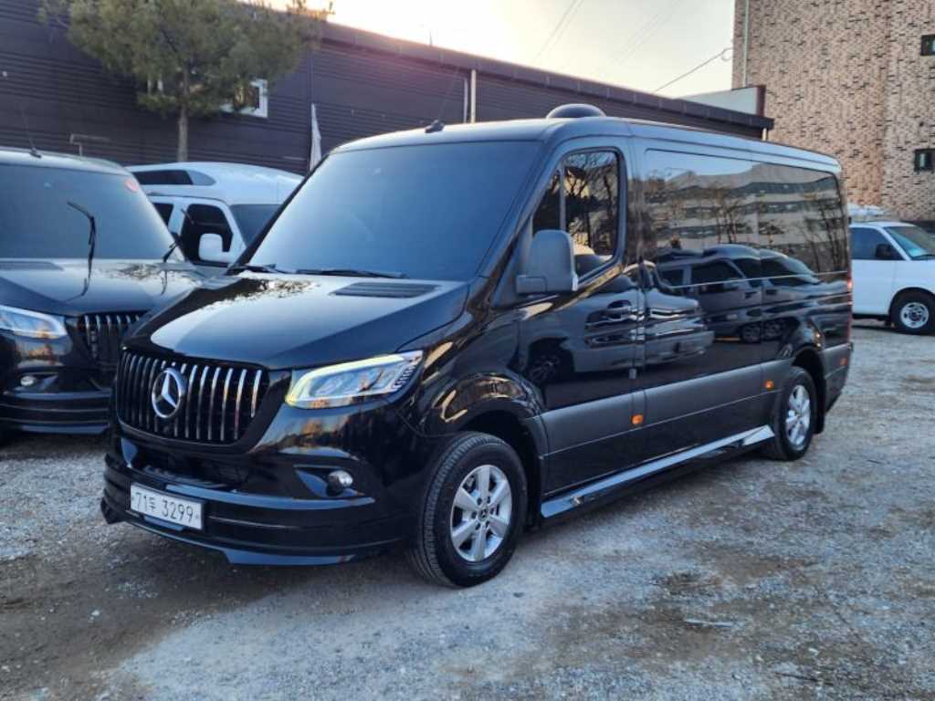 Mercedes Benz Sprinter 2021 Negro - Importación desde Corea - HF Imports Iquique - Foto 1