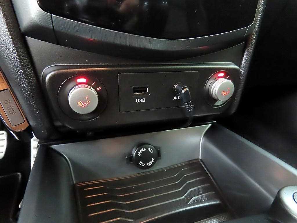 Ssangyong Tivoli 2018 Blanco - Importación desde Corea - HF Imports Iquique - Foto 13