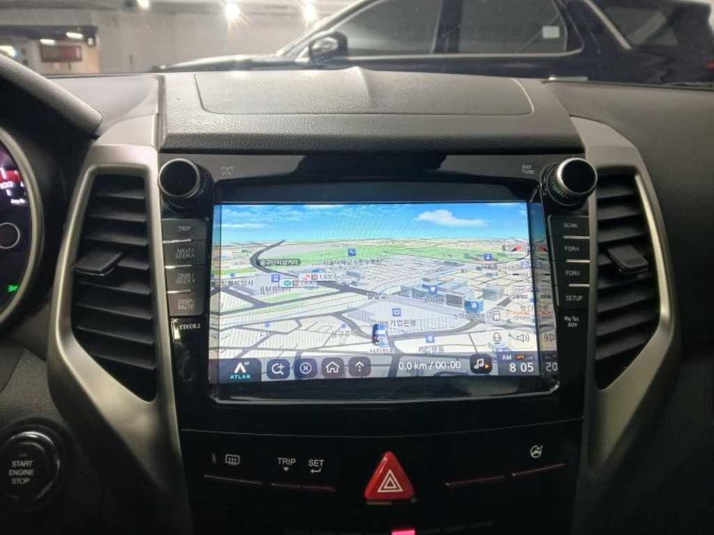 Ssangyong Tivoli - Vista 12