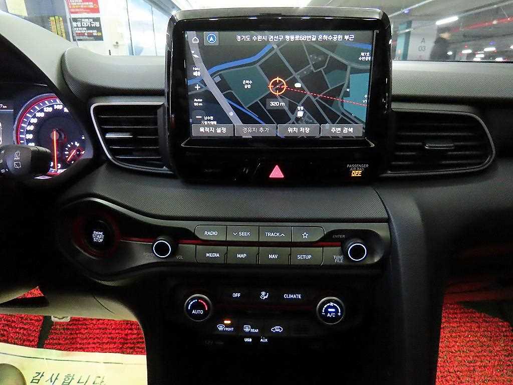 HYUNDAI Veloster - Vista 11