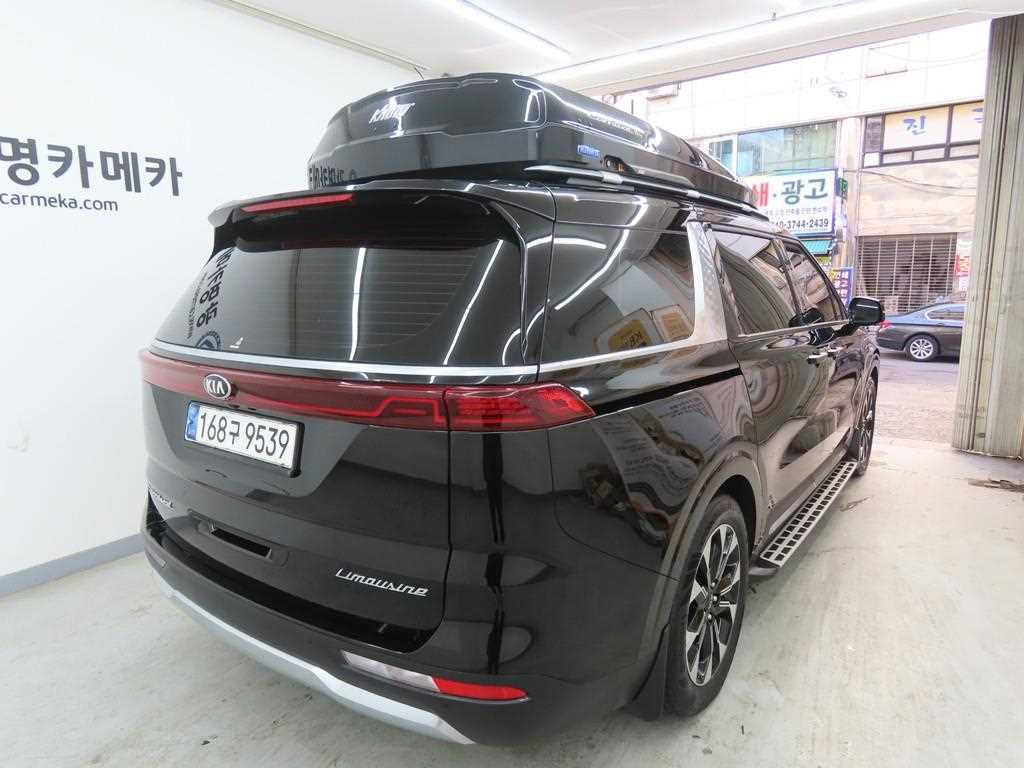 KIA Carnival - Vista 3