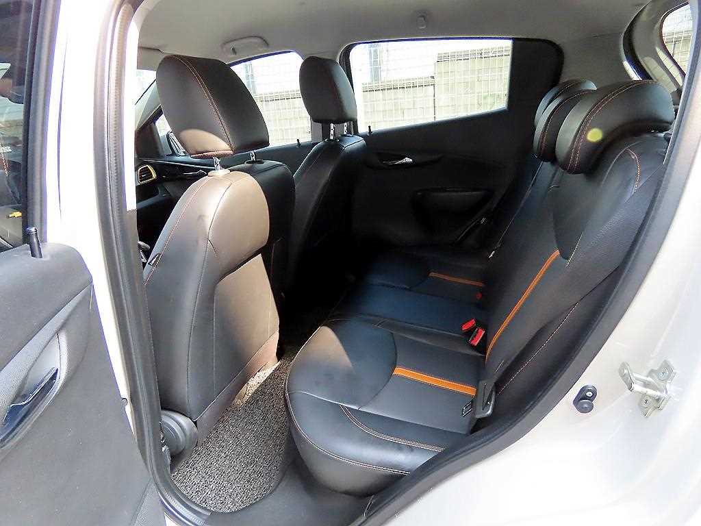 Chevrolet Spark - Vista 6