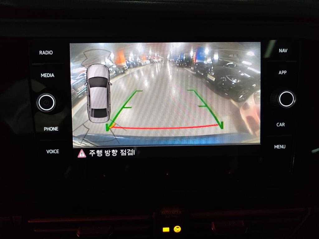 Volkswagen Jetta - Vista 10