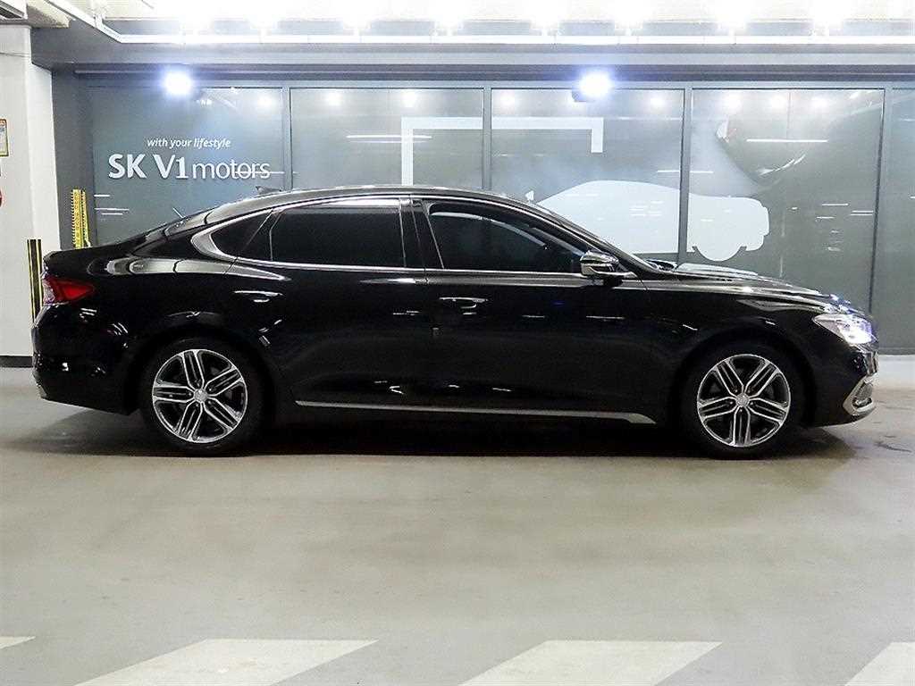 HYUNDAI Grandeur - Vista 3
