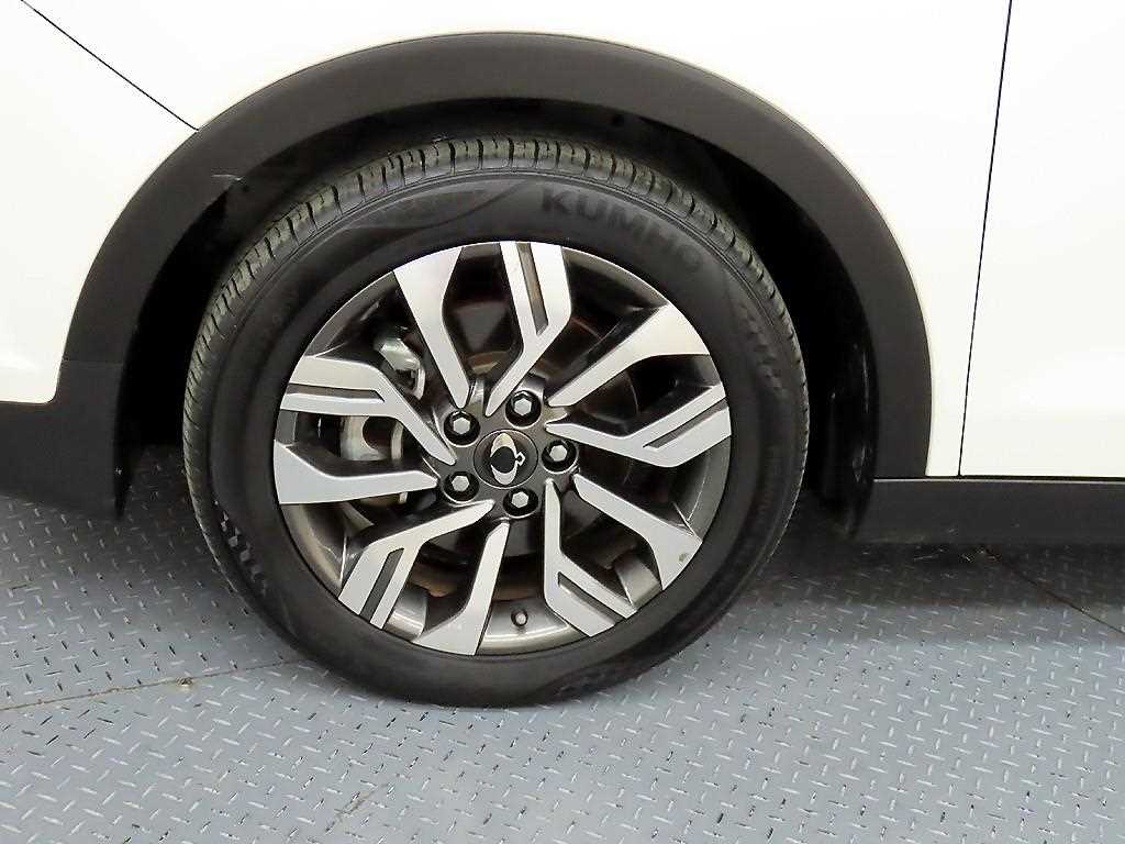 Ssangyong Tivoli 2018 Blanco - Importación desde Corea - HF Imports Iquique - Foto 20