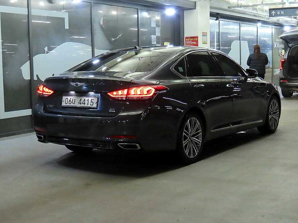 Genesis G80 - Vista 4