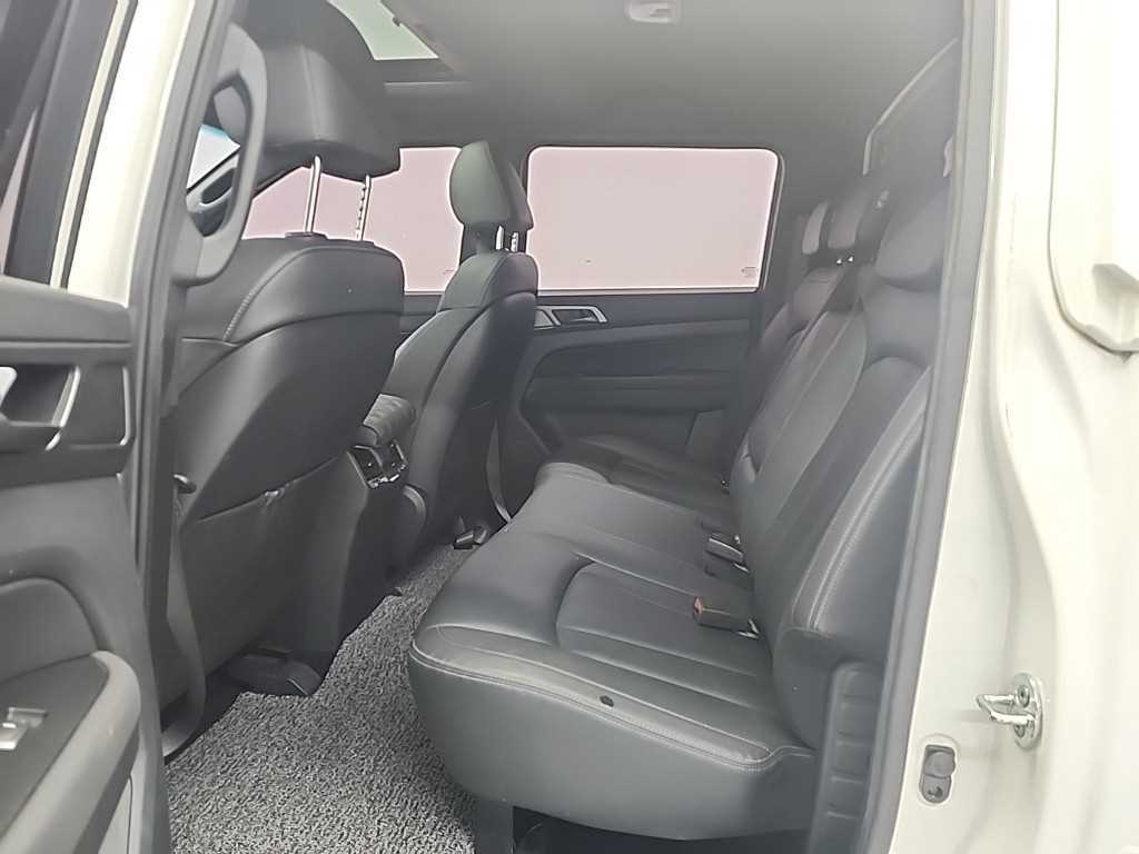 Ssangyong Rexton - Vista 12