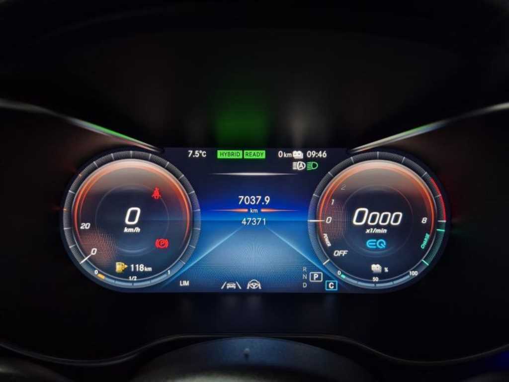 Mercedes Benz C Class - Vista 8