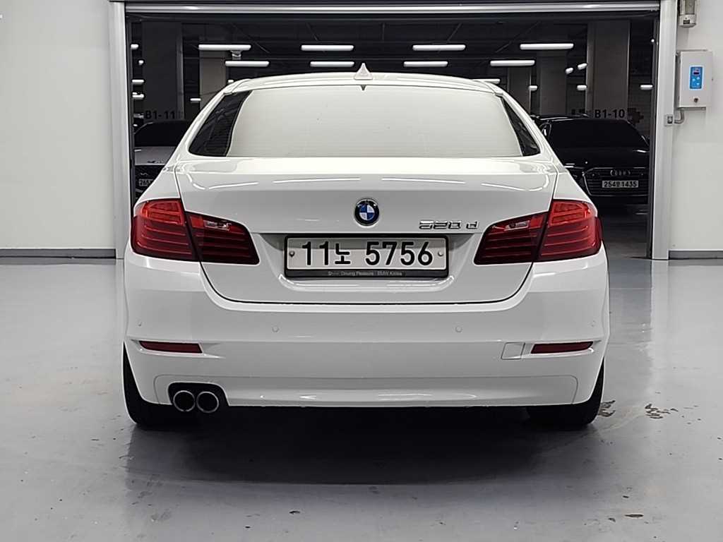 BMW 5 Series - Vista 3