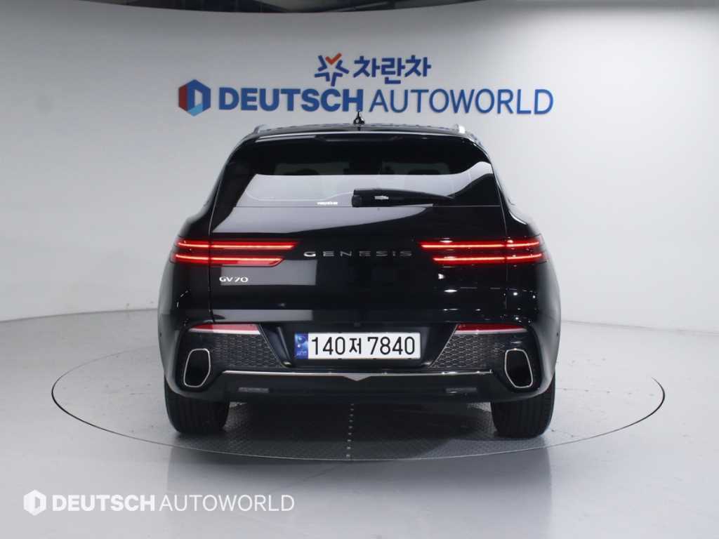 Genesis GV70 - Vista 4