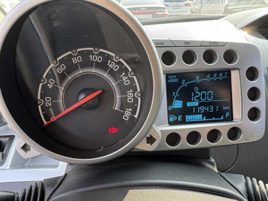 Chevrolet Spark - Vista 9