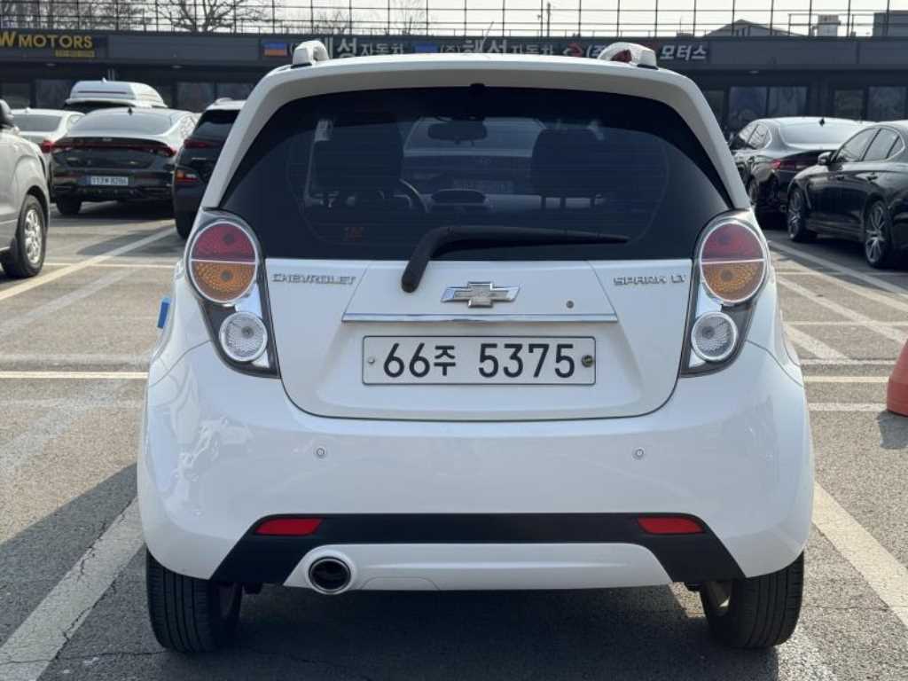 Chevrolet Spark - Vista 4