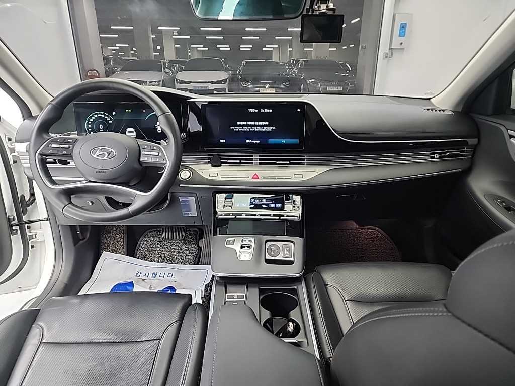 HYUNDAI Grandeur - Vista 7