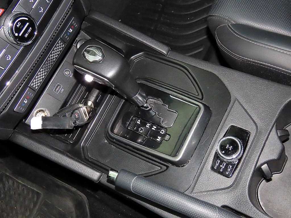 Ssangyong Rexton - Vista 12