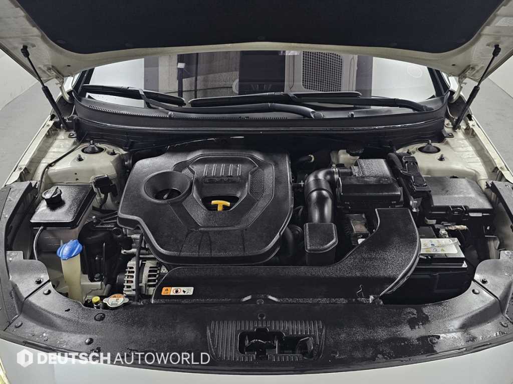 HYUNDAI Sonata - Vista 6