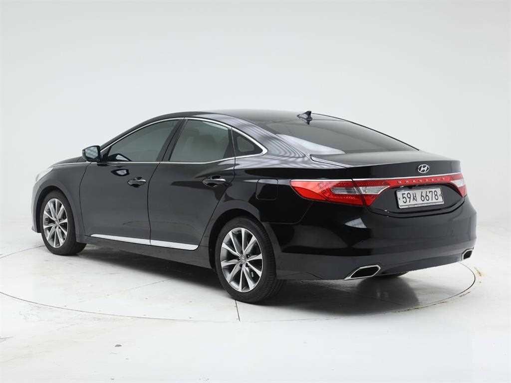 HYUNDAI Grandeur - Vista 4