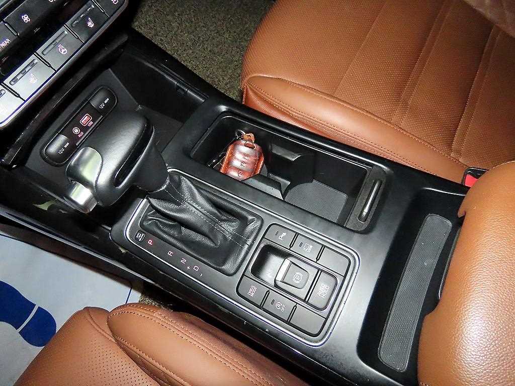 KIA Sorento - Vista 12