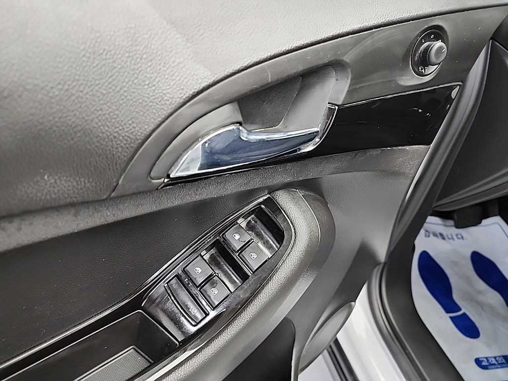 Chevrolet Orlando 2016 Blanco - Importación desde Corea - HF Imports Iquique - Foto 17