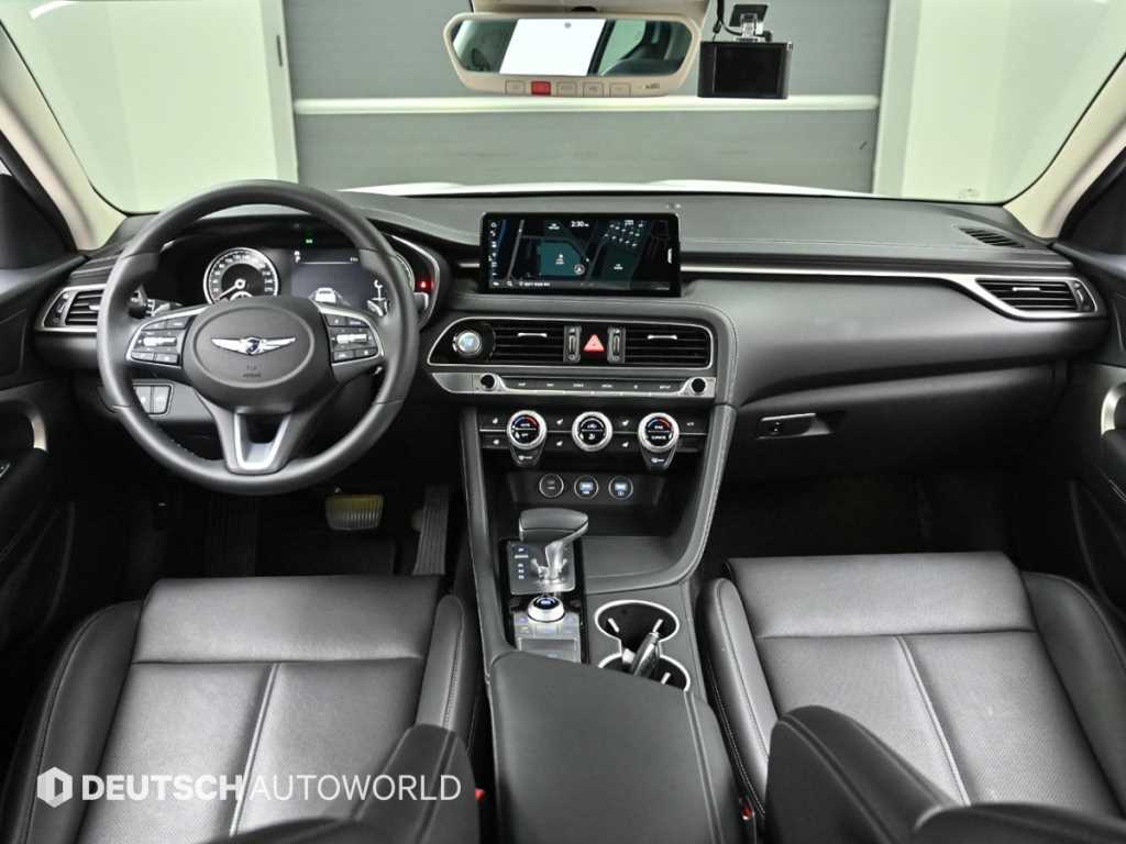 Genesis G70 - Vista 7