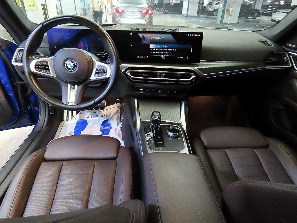 BMW i4 - Vista 10