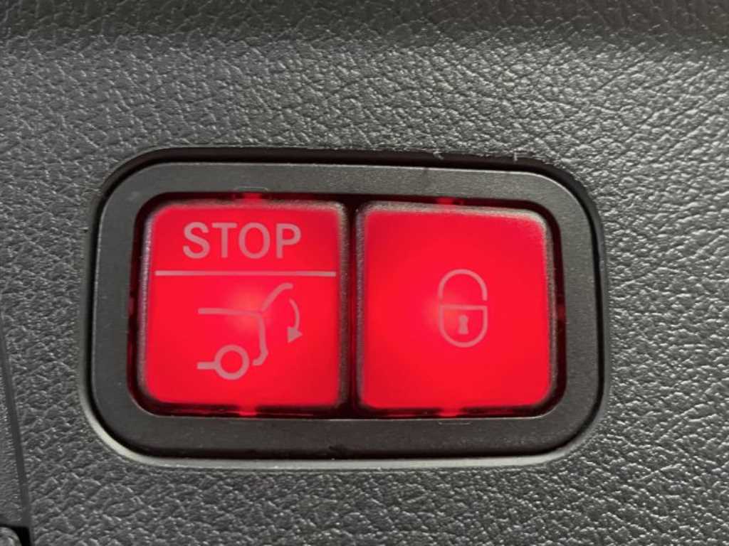 Mercedes Benz GLE Class - Vista 7