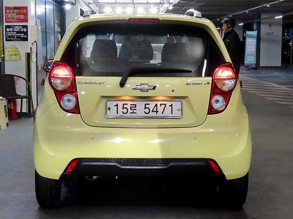 Chevrolet Spark - Vista 5
