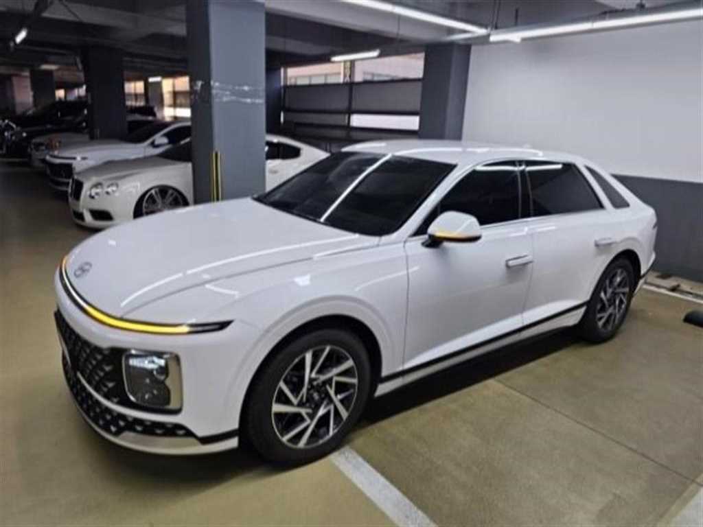 HYUNDAI Grandeur - Vista 2